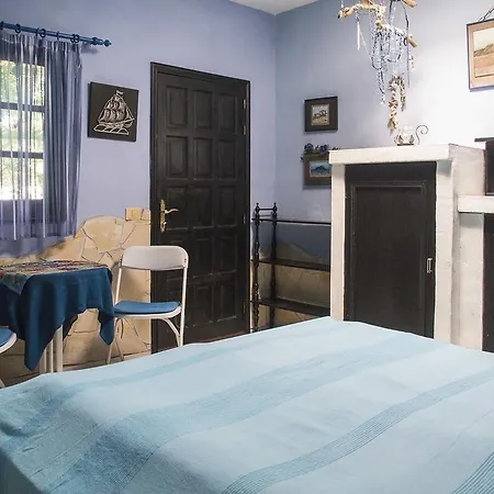 לינה וארוחת בוקר Casa Pedro *