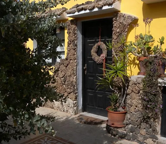 Casa Pedro Lajares